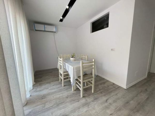 Tirane, jepet me qera apartament duplex 2+1+A+BLK Kati 1, 145 m² 800 Euro (Kodra e Diellit)