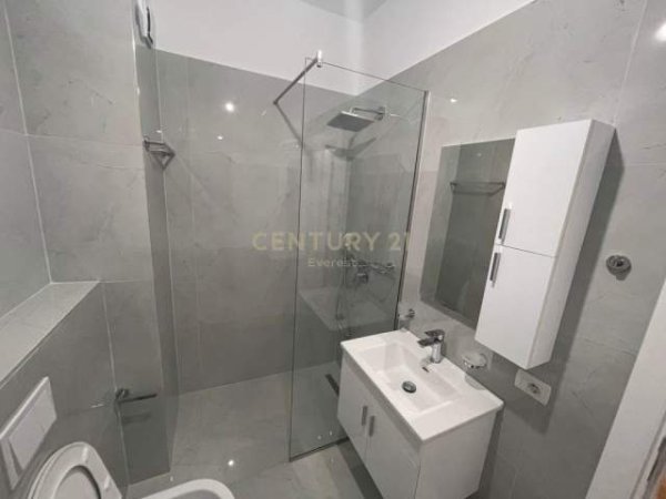ofert apartament 1+1+BLK Kati 5, 57 m² 350 Euro (Rruga Kongresi i Manastirit Tirana, Albania)