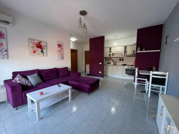Tirane, jepet me qera apartament 1+1+BLK Kati 7, 70 m² 400 Euro