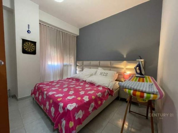 Tirane, jepet me qera apartament 1+1+BLK Kati 7, 70 m² 400 Euro