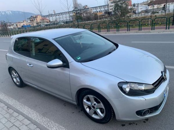 Tirane, shes makine Volkswagen Golf 6 Viti 2009, 4299 Euro