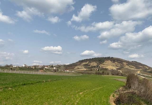 Tirane, shes 20.265 m² 608.000 Euro