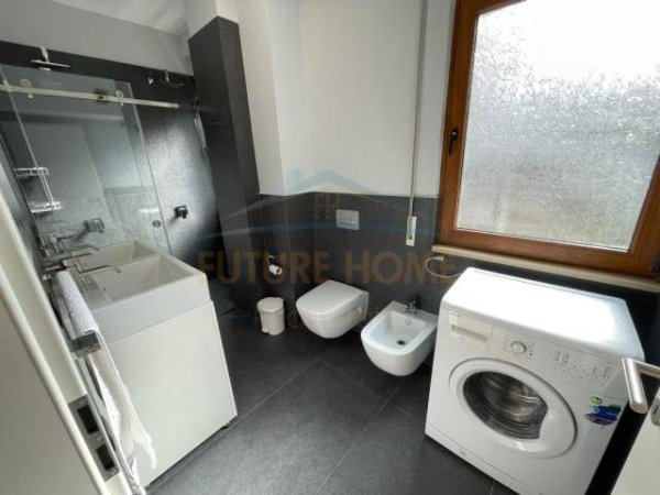 Tirane, shitet apartament 2+1+BLK Kati 2, 121 m² 300.000 Euro (Liqeni i Thate)