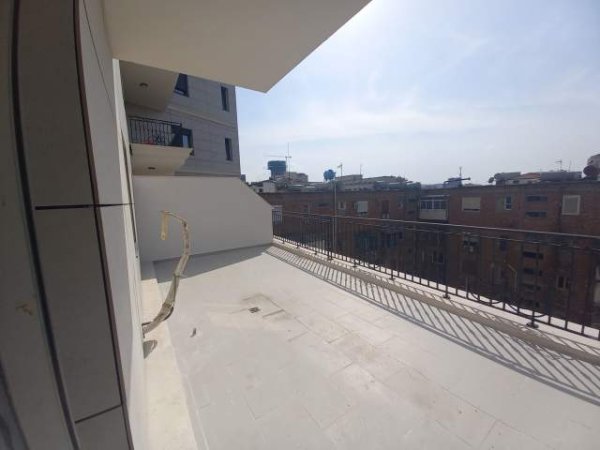 Tirane, jap me qera apartament 2+1+BLK Kati 4, 117 m² 550 Euro (Rruga papa kristo negovani)