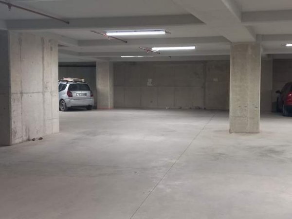 Tirane, jap me qera apartament 2+1+BLK Kati 4, 117 m² 550 Euro (Rruga papa kristo negovani)