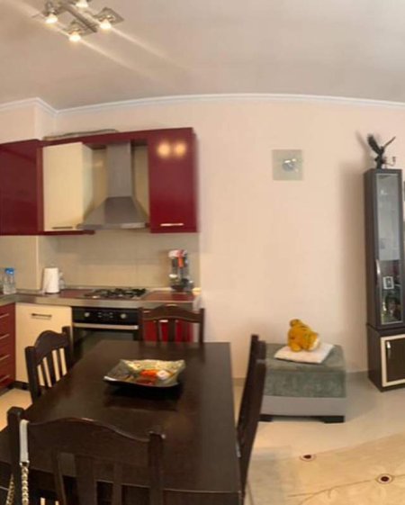 Tirane, jepet me qera apartament 2+1+BLK Kati 7, 100 m²300€ (Yzberisht rruga 3 deshmore , Bar Unik)