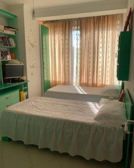 Tirane, jepet me qera apartament 2+1+BLK Kati 7, 100 m²300€ (Yzberisht rruga 3 deshmore , Bar Unik)