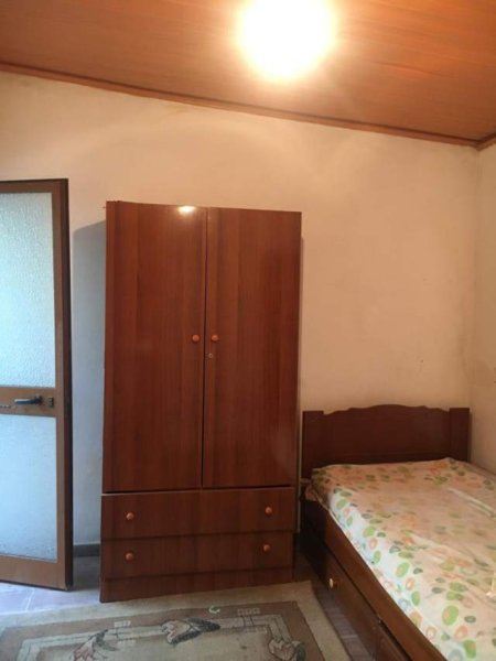 Tirane, jepet me qera garsonier Kati 1, 25 m² 15.000 Leke (21 Dhjetori)