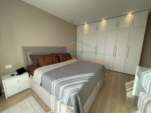 Tirane, shitet apartament Kati 0, 136 m² 200.000 Euro ("Fusha e Aviacionit")