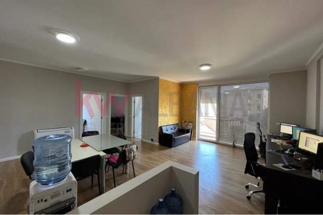 Tirane, jepet me qera apartament 3+1 Kati 3, 122 m² 1.000 Euro (Zyre per qira tek 21 dhjetori)