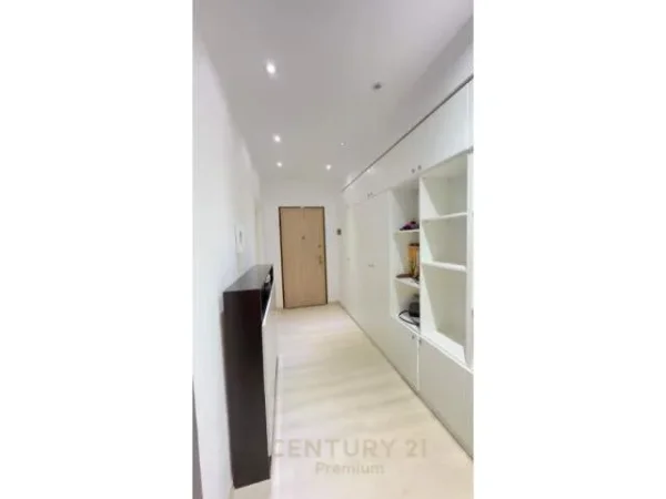 Tirane, shitet apartament 78 m² 129.000  (Kopshti Botanik)