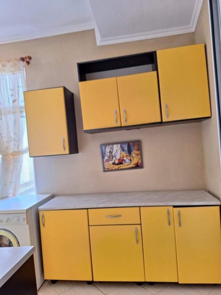 Tirane, jepet me qera apartament 1+1+BLK Kati 1, 60 m² 25.000 Leke (Farke)