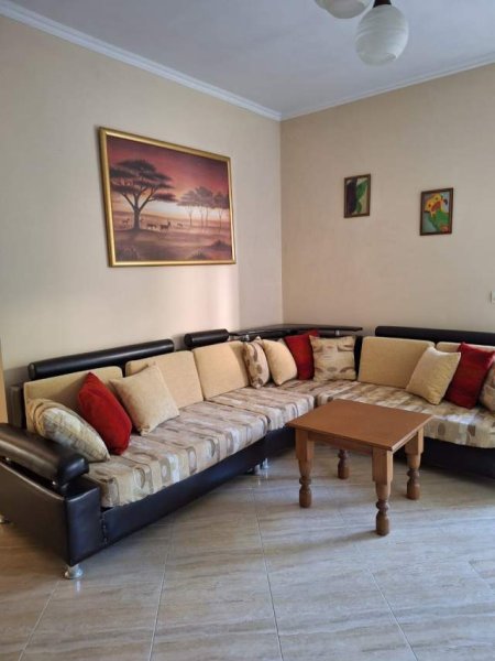 Tirane, jepet me qera apartament 1+1+BLK Kati 1, 60 m² 25.000 Leke (Farke)