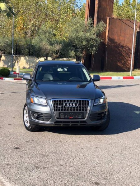 Tirane, shes xhip Audi Q5 2.0 BENZIN QUATTRO PANORAMA Viti 2012,