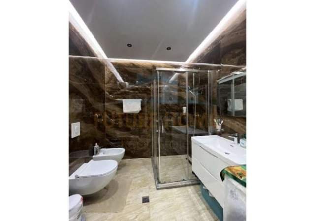 Tirane, jepet me qera apartament 3+1+A+BLK Kati 5, 107 m² 600 Euro (Kompleksi Green City)