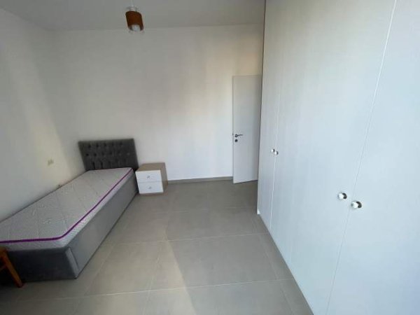 Tirane, jepet me qera apartament 2+1+BLK Kati 3, 120 m² 600 Euro (Rruga Peti)