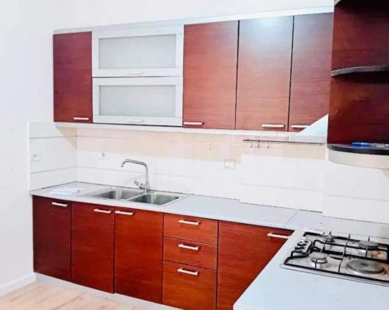 Tirane, shes apartament 1+1 64 m² 107.000 Euro (Kopshti Botanik)