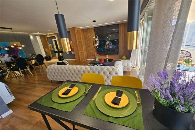 Tirane, shitet Penthouse 2+1+A+BLK Kati 8, 133 m² 245.000 Euro