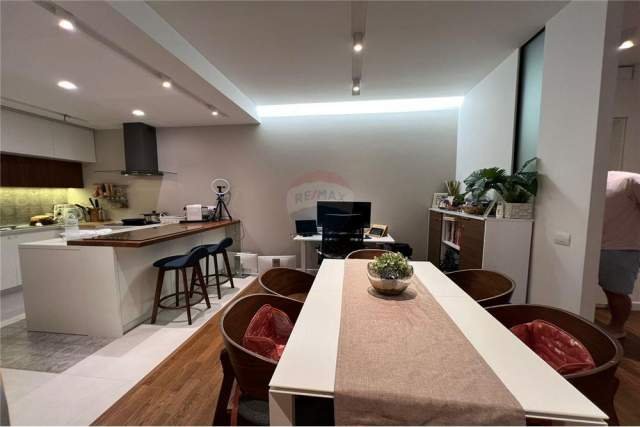Tirane, jepet me qera apartament 2+1+A+BLK Kati 1, 112 m² 900 Euro