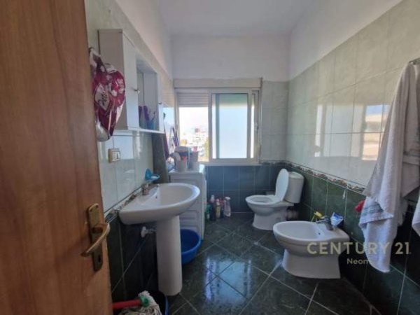 Tirane, shitet apartament 2+1+BLK Kati 5, 94 m² 145.000 Euro (Robert Shvarc, Komuna e Parisit)