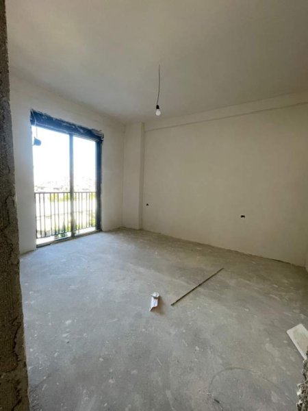 Tirane, shitet apartament 1+1 Kati 2, 70 m² 92.000 Euro