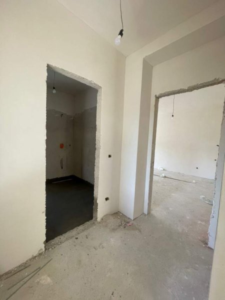 Tirane, shitet apartament 2+1 Kati 2, 132 m² 170.000 Euro (Spitali Amerikan 3)