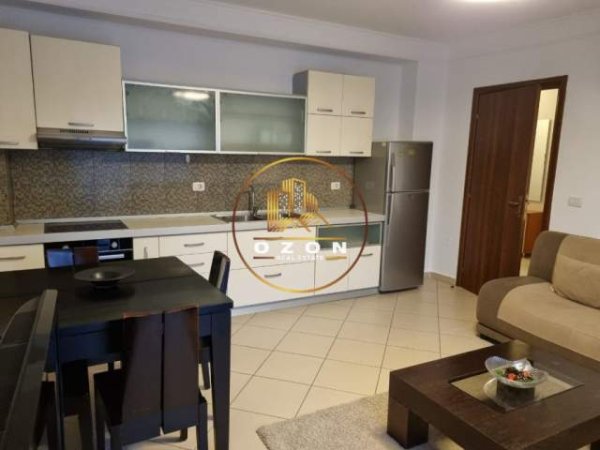 Tirane, jepet me qera apartament 1+1+A+BLK Kati 3, 70 m² 550 Euro (MYSLYM SHYRI)