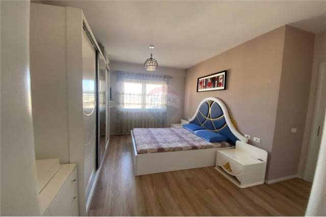 Tirane, jepet me qera apartament 3+1 Kati 1, 120 m² 650 Euro (Don Bosko)
