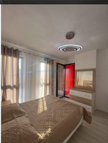 Tirane, shitet apartament 1+1 Kati 3, 61 m² 90.000 Euro (Unaz e Re)