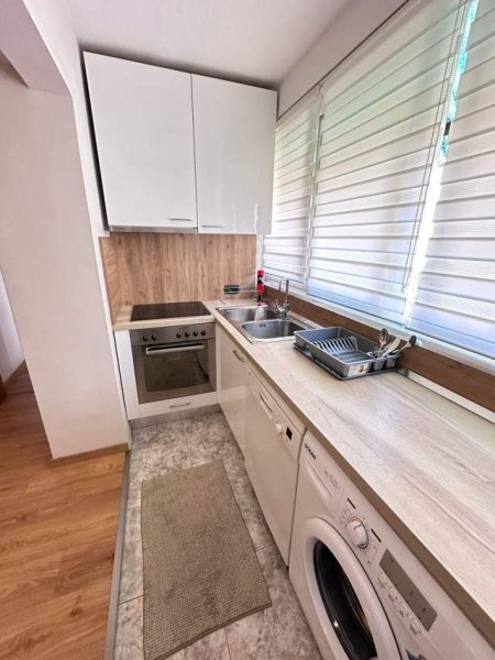 Tirane, jepet me qera apartament 2+1 Kati 3, 80 m² 500 Euro