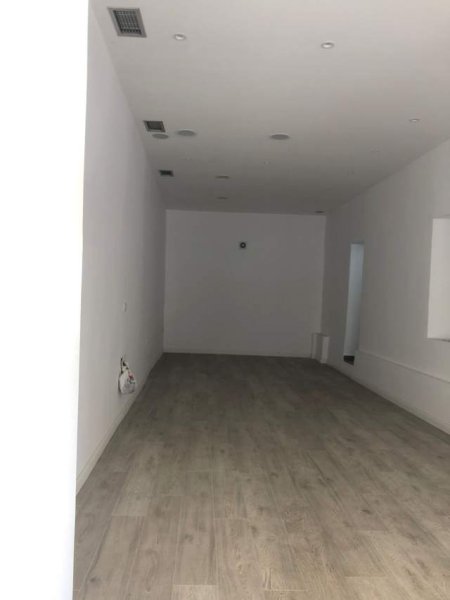 Tirane, shitet ambjent biznesi Kati 0, 39 m² 250.000 Euro (RRUGA BARDHYL)