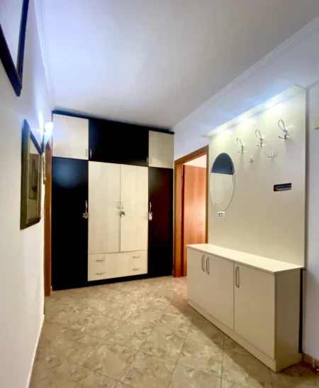 Tirane, shitet apartament 1+1 Kati 4, 54 m² 93.840 € (Allias)