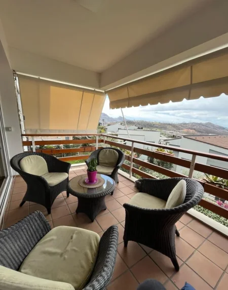 Tirane, jepet me qera apartament 2+1 Kati 2, 130 m² 1.500 € (Teg)