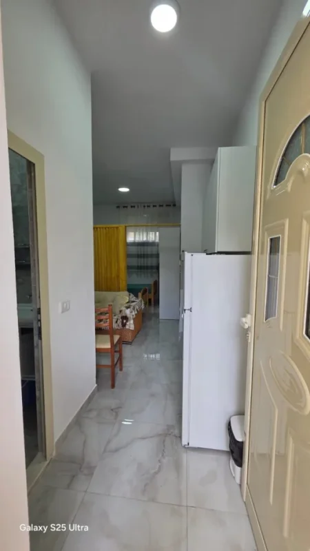 Tirane, jepet me qera apartament 1+1 Kati 1, 25 m² 370 € (Fakulteti I Ekonomise)