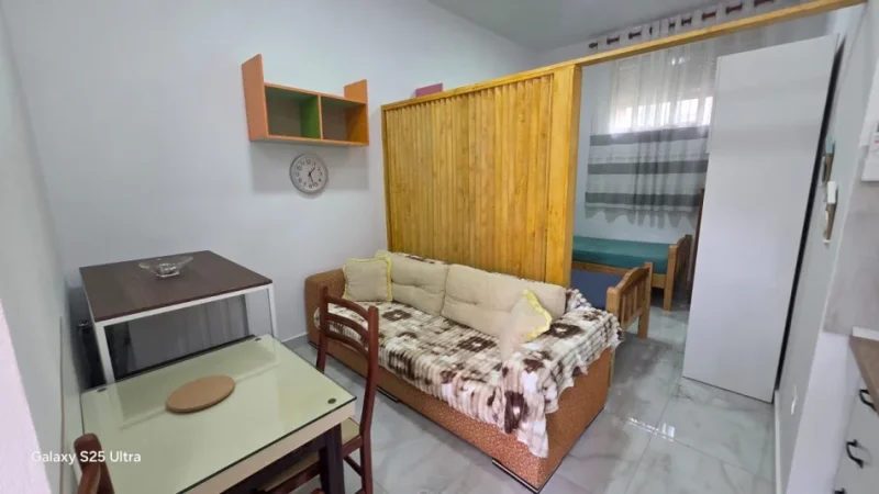 Tirane, jepet me qera apartament 1+1 Kati 1, 25 m² 370 € (Fakulteti I Ekonomise)