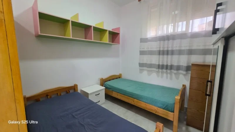 Tirane, jepet me qera apartament 1+1 Kati 1, 25 m² 370 € (Fakulteti I Ekonomise)