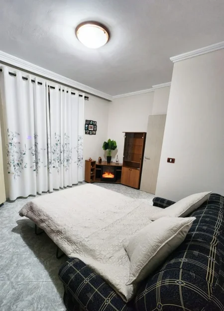 Tirane, jepet me qera apartament 2+1 Kati 6, 114 m² 1.000 € (21 Dhjetori)