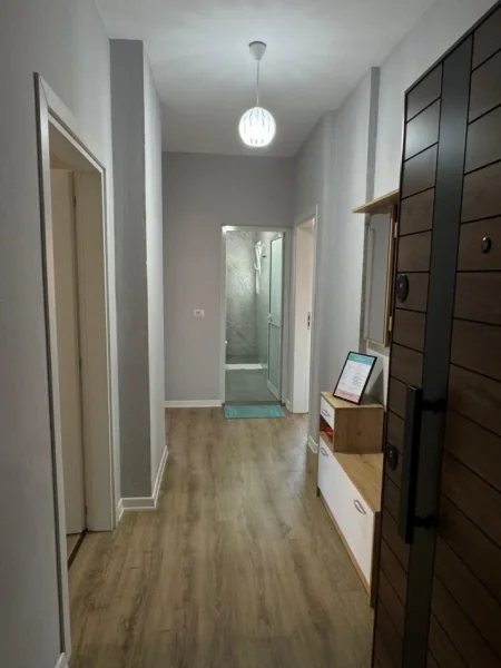 Tirane, jepet me qera apartament 2+1 Kati 2, 84 m² 550 € (Jordan Misja)
