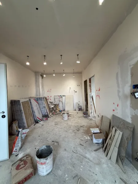 Tirane, shitet apartament 1+1 Kati 2, 54 m² 120.001 € (Rezidenca Henke, perballe Spitalit Amerikan 3)