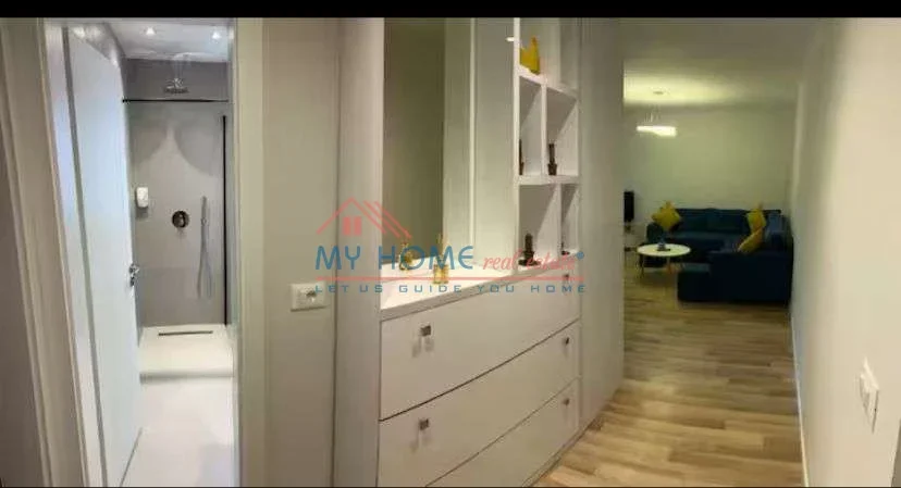 Tirane, jepet me qera apartament 1+1+Ballkon Kati 4, 55 m² 550 € (Bulevardi Zogu I)