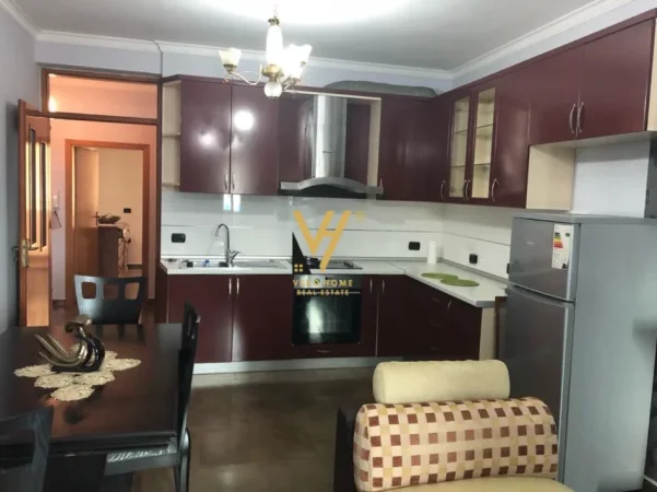 Tirane, jepet me qera apartament 2+1+Ballkon Kati 5, 86 m² 670 € (RRUGA E DIBRES)