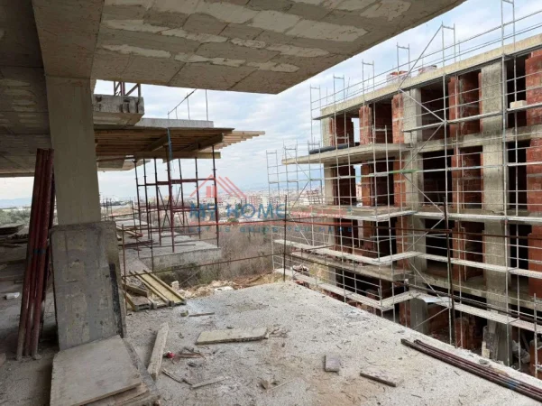 Tirane, shitet apartament 2+1+Ballkon Kati 3, 149 m² 171.000 € (Kodra e Diellit 2)