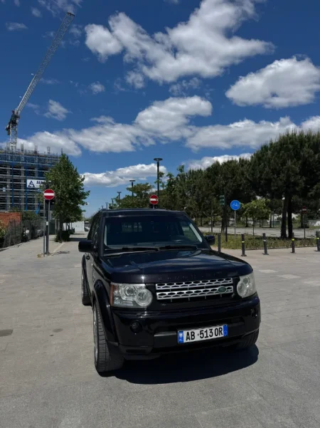 Shqiperi, shitet Land Rover Discovery 4 Nafte, e zeze automatik Klima 220.000 km 10.000 €