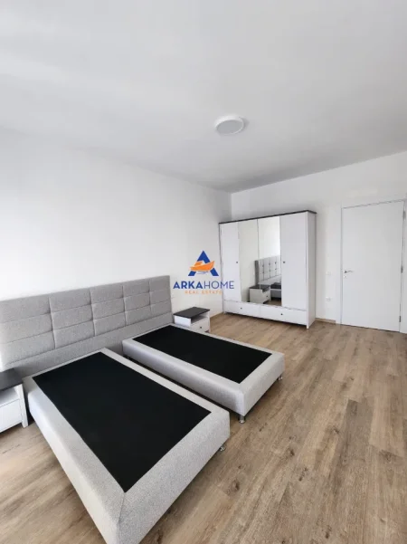 Tirane, jepet me qera apartament 1+1+Ballkon Kati 11, 70 m² 630 € 