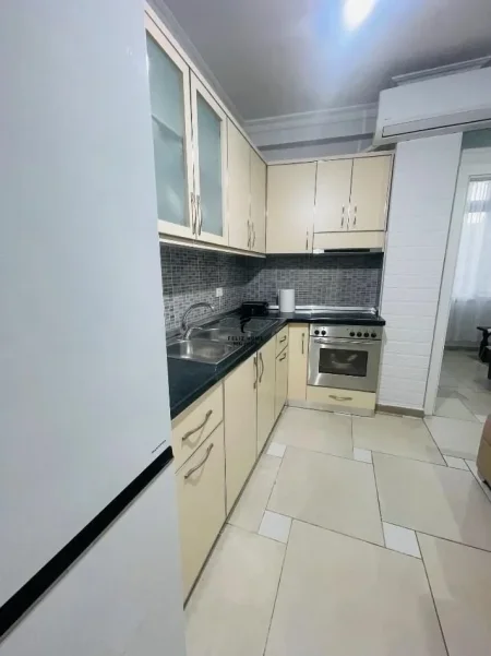 Tirane, jepet me qera apartament 2+1 Kati 7, 80 m² 600 € (ASTIR)