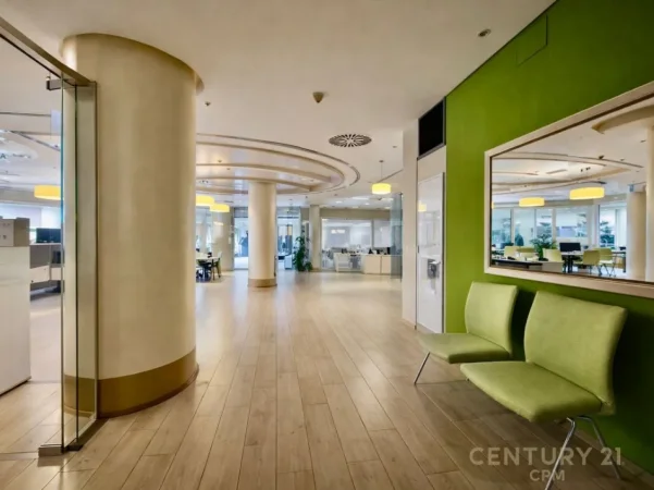 Tirane, jepet me qera ambjent biznesi Kati 2, 300 m² 6.000 € (Coin)