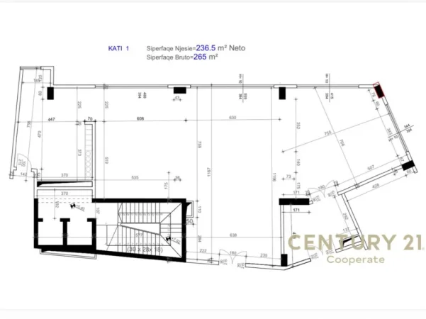 Tirane, jepet me qera zyre Kati 1, 265 m² 3.500 € (Spring Residence)