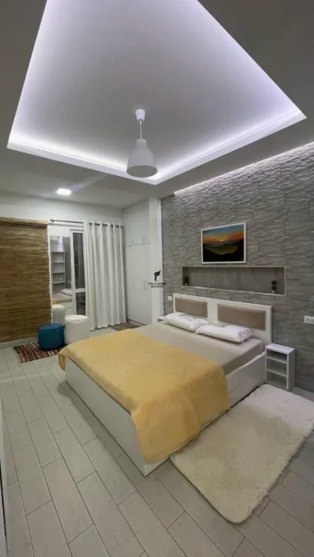 Tirane, jepet me qera apartament 1+1 Kati 2, 60 m² 650 € (KOMUNA E PARISIT)