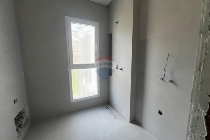Vlore - Lungomare, shitet garsonier 1+1 Kati 5, 46 m² 119.500 € (Lungomare, Vlorë)