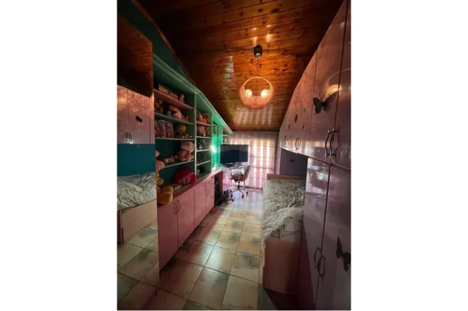 Shqiperi, shitet apartament 3+1+Ballkon Kati 3, 131 m² 169.999 € 